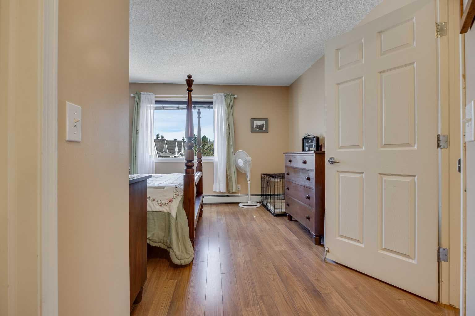 1314, 950 Arbour Lake Road NW