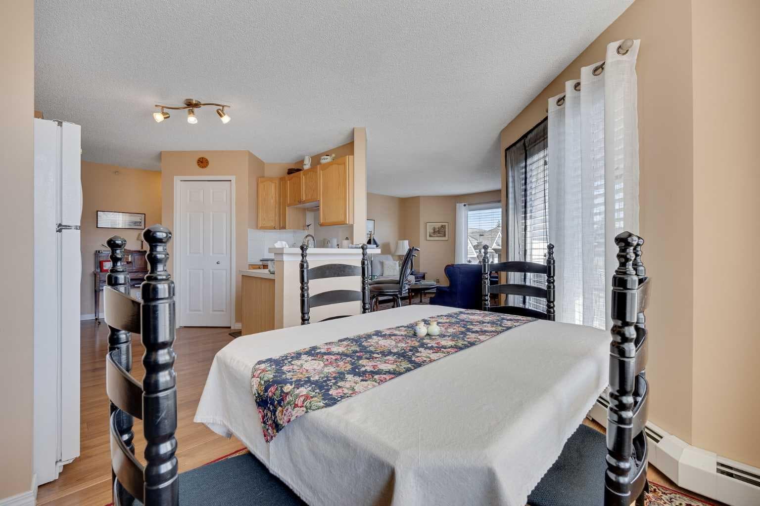 1314, 950 Arbour Lake Road NW