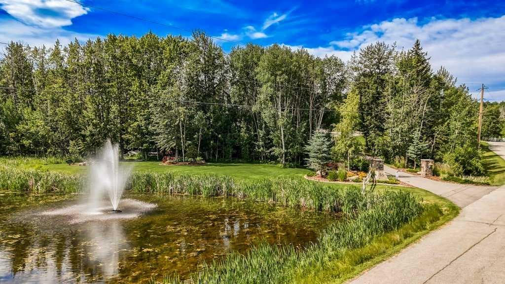 55 Bearspaw View 
