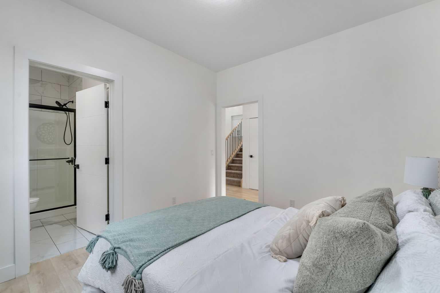 247 Coopers Cove SW