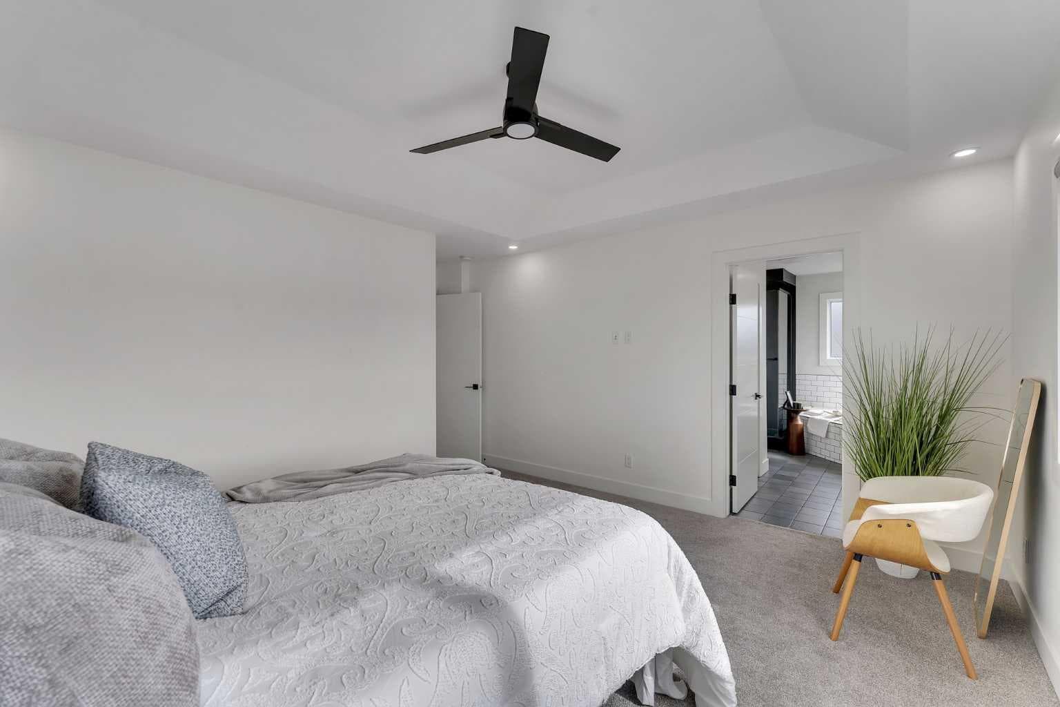 247 Coopers Cove SW