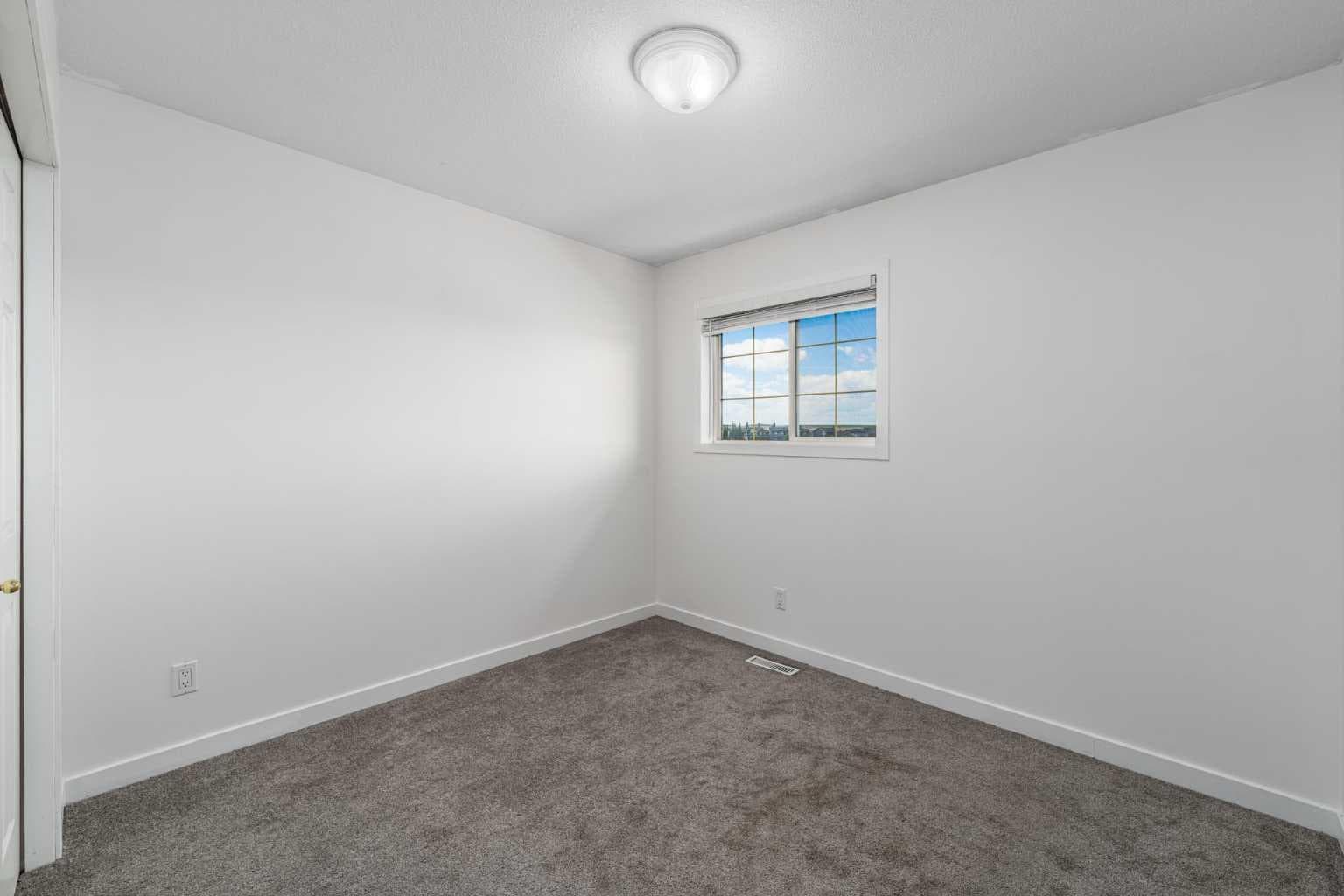 1, 12 Silver Creek Boulevard NW