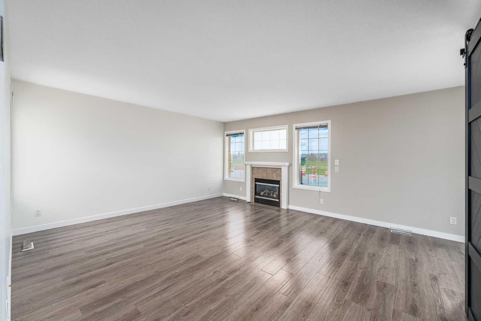 1, 12 Silver Creek Boulevard NW