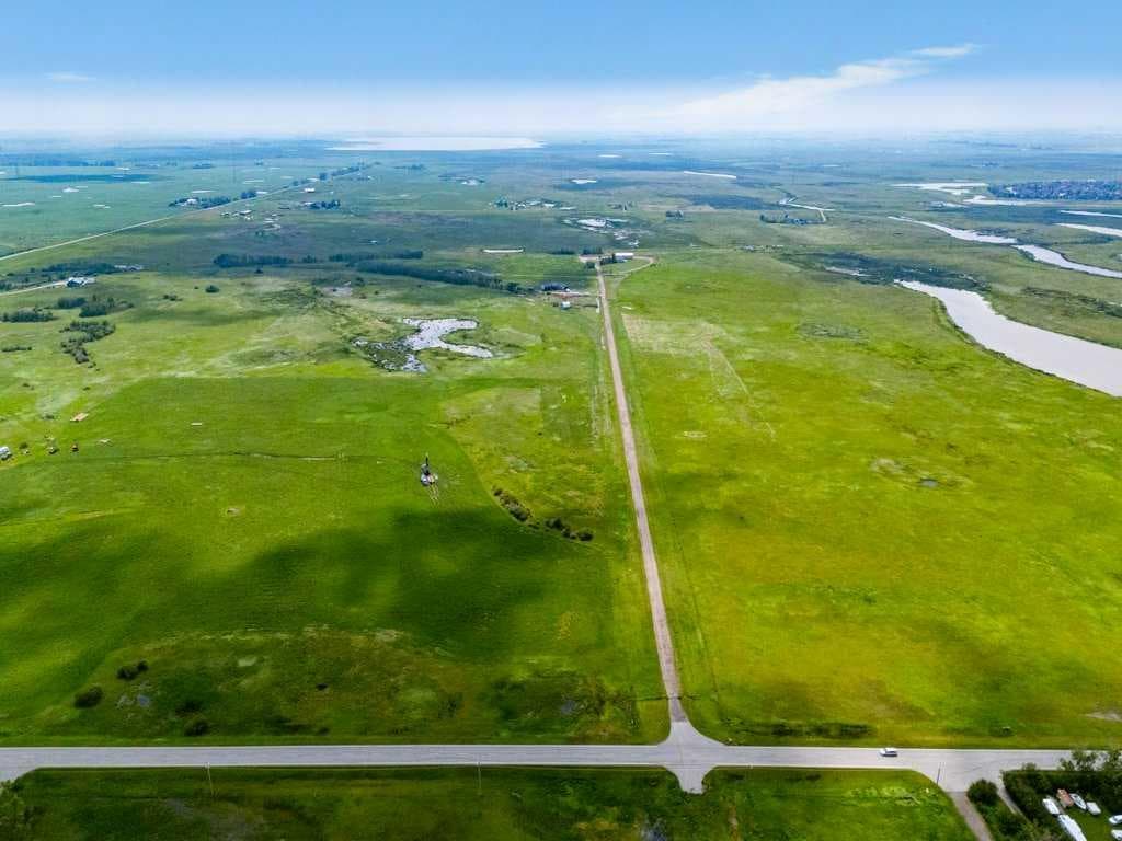 270127 Glenmore Trail 
