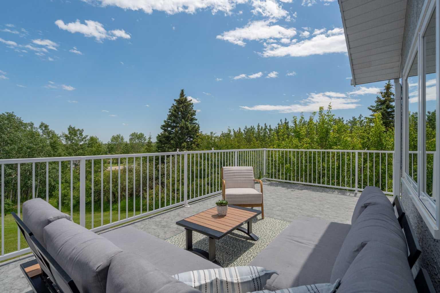 31 Biggar Heights Bay 