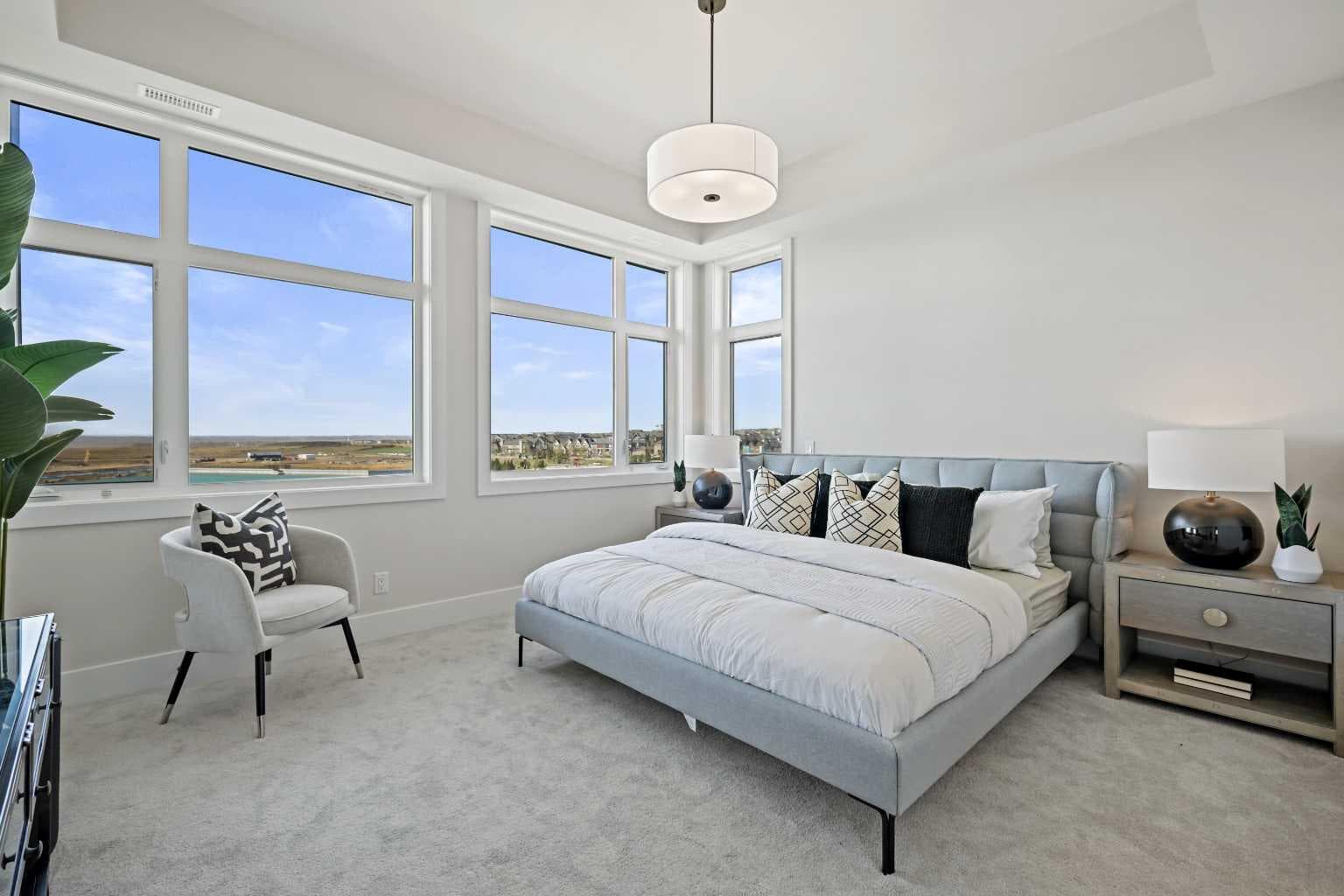 302, 170 Marina Cove SE