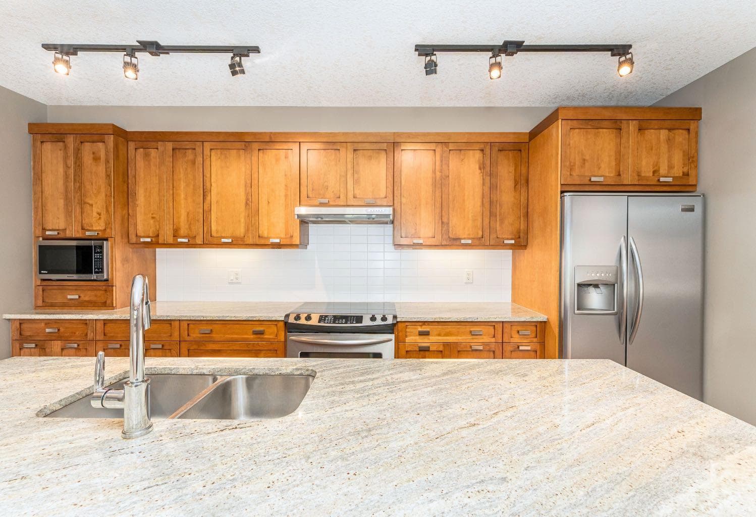 107, 106 Stewart Creek Landing 