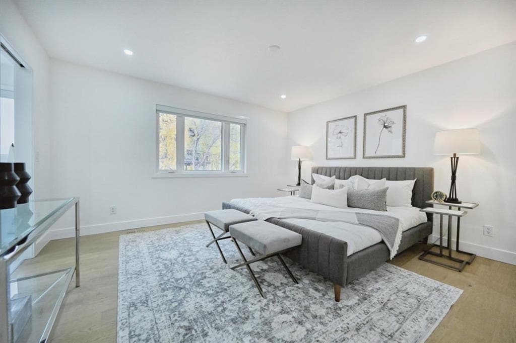 941 west chestermere Drive 