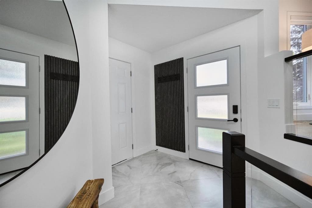 941 west chestermere Drive 