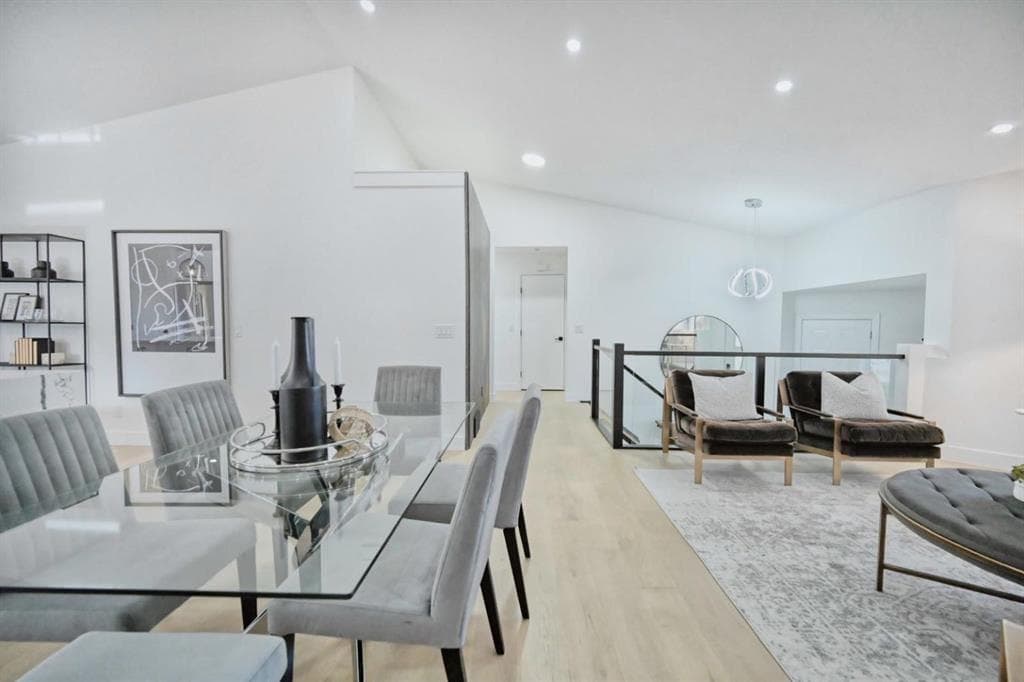 941 west chestermere Drive 