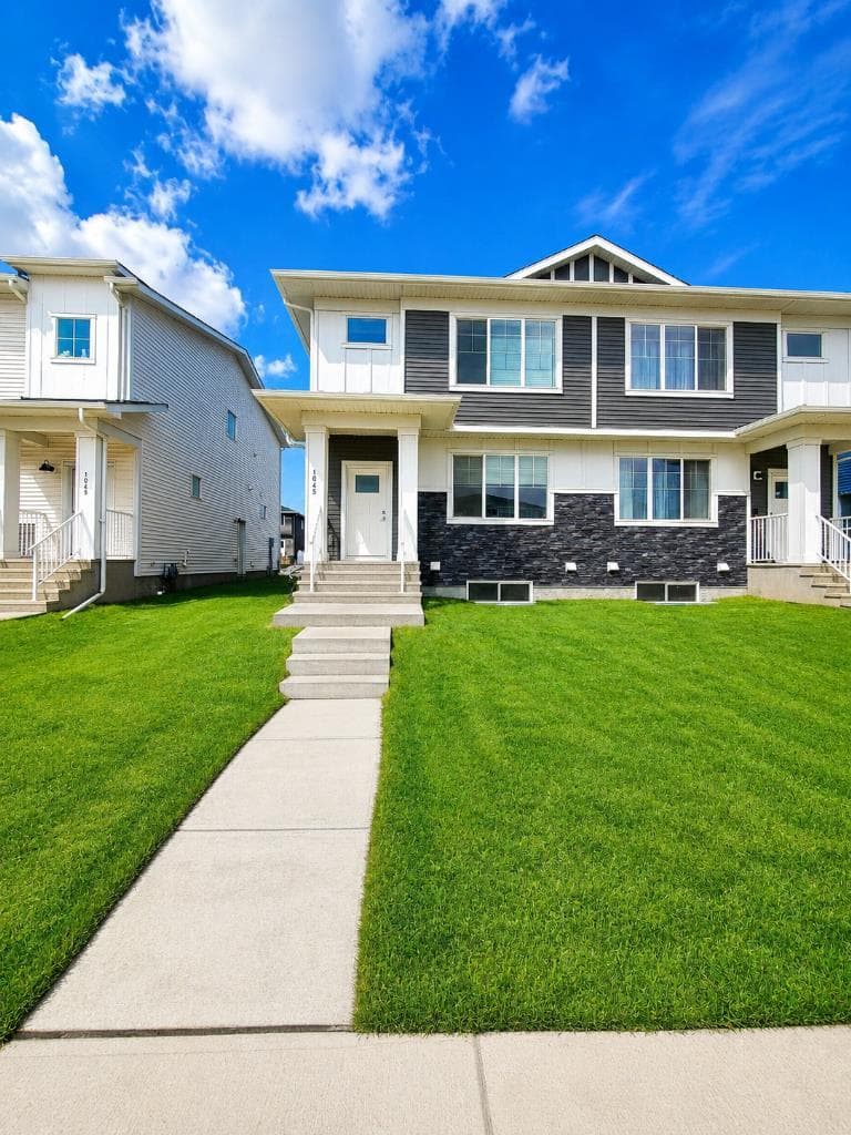 1045 West Lakeview Drive 