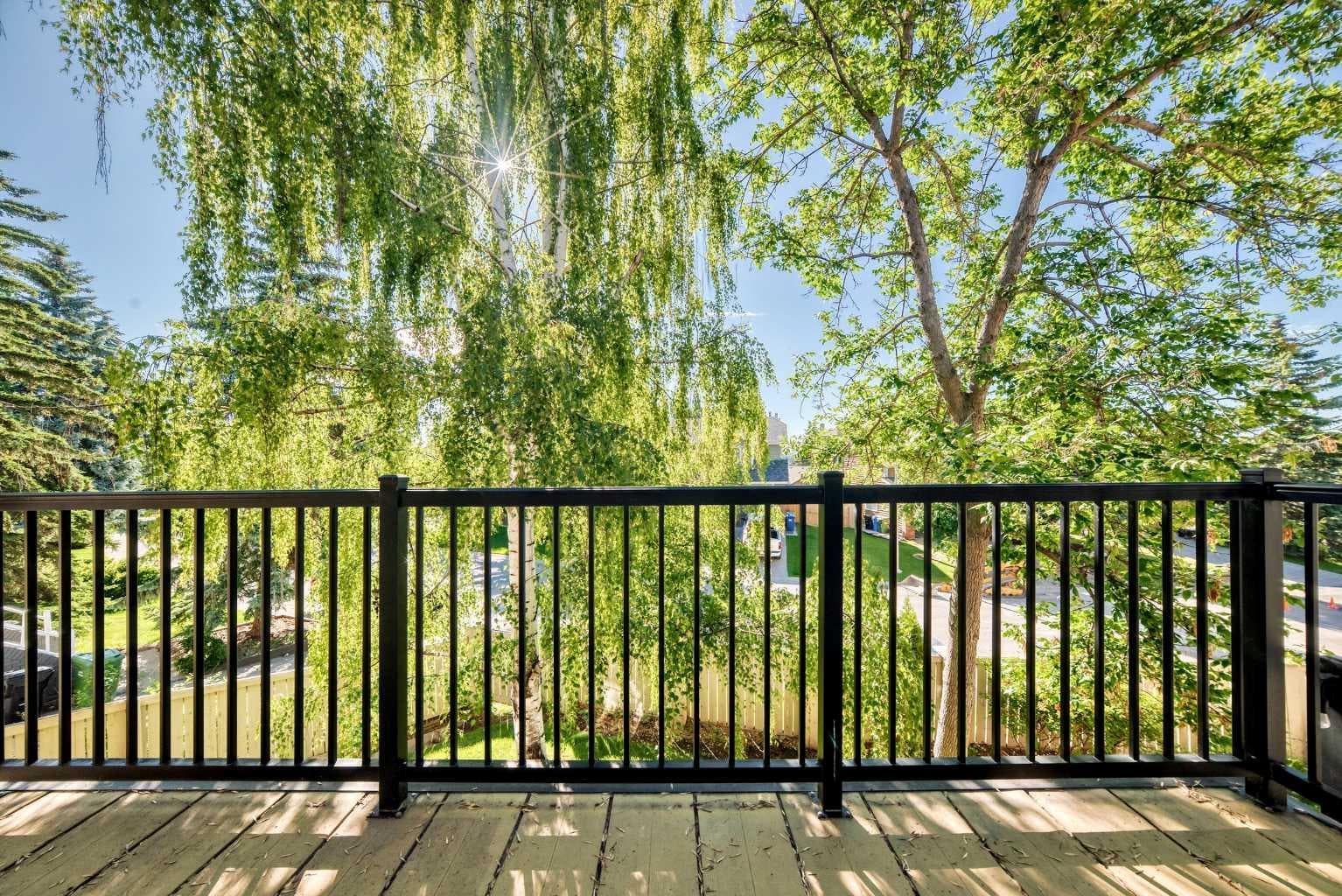 25, 448 Strathcona Drive SW