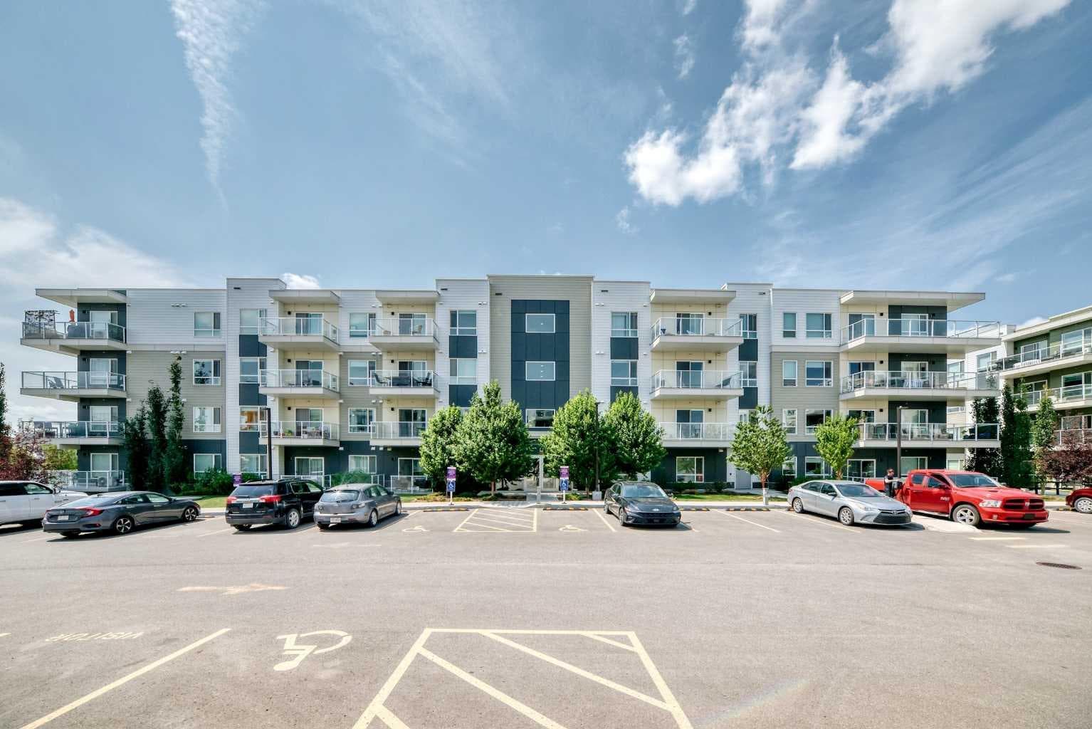 3208, 220 Seton Grove SE
