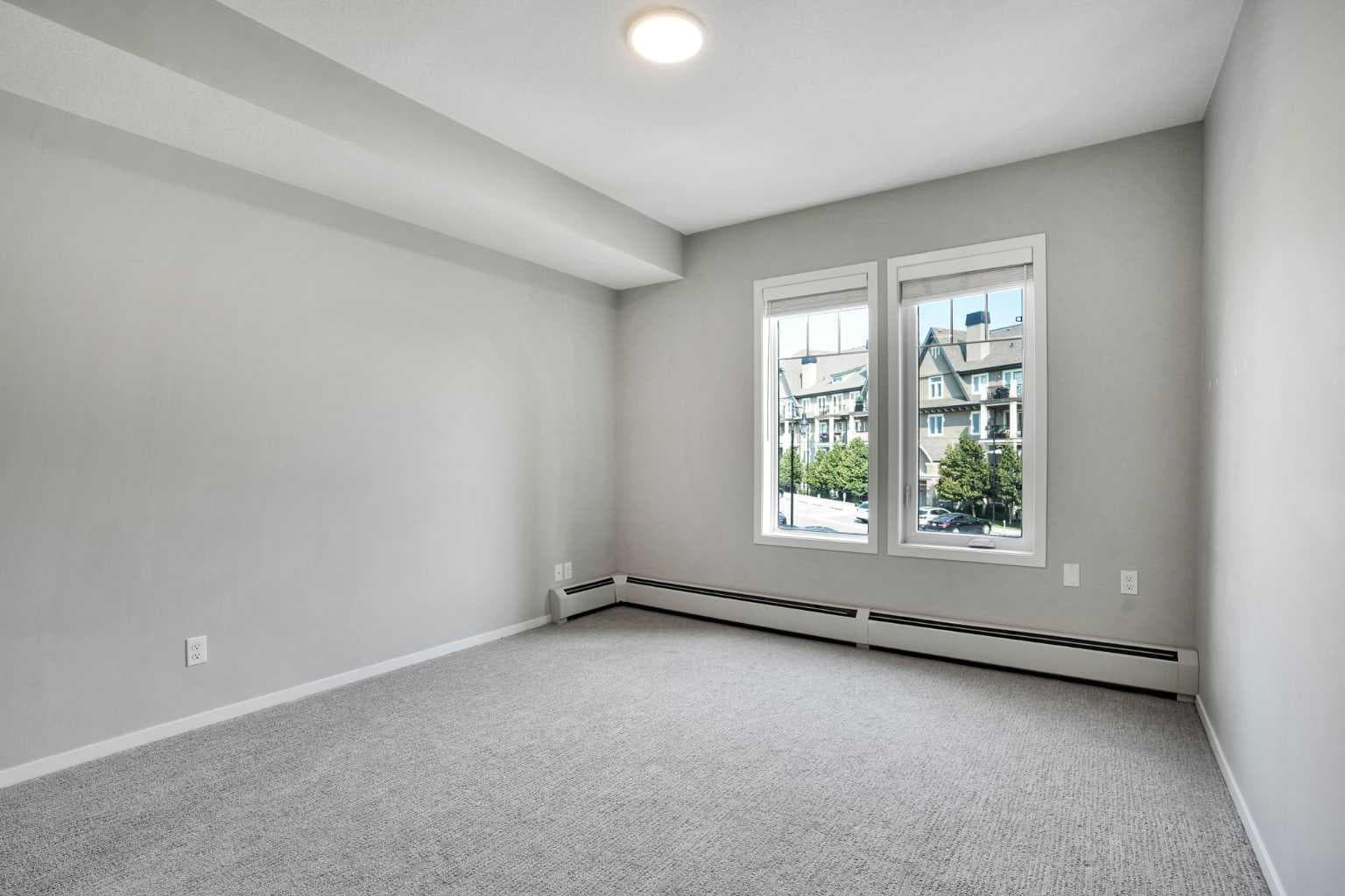 210, 140 Mahogany Street SE