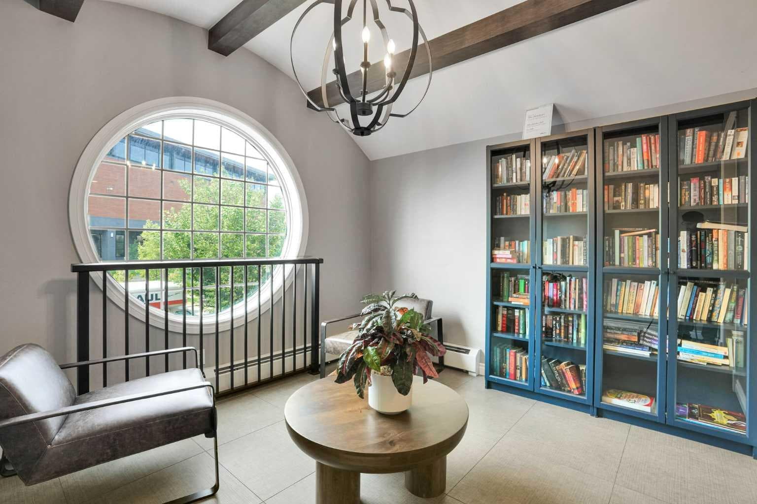 210, 140 Mahogany Street SE