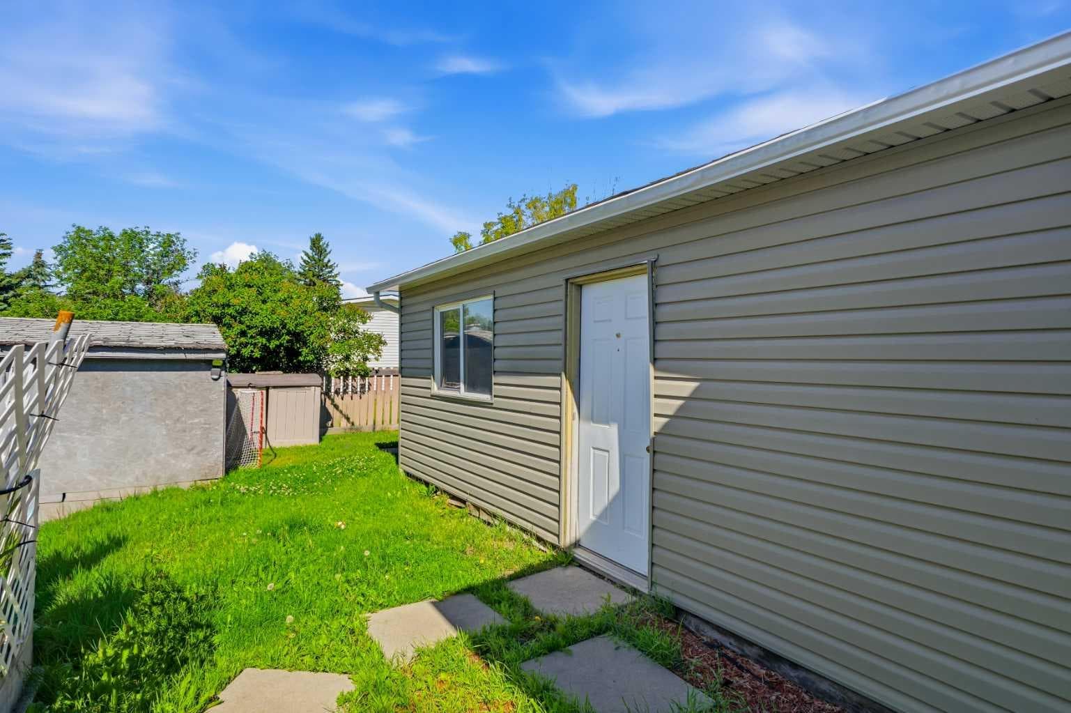 89 Spring Haven Close SE
