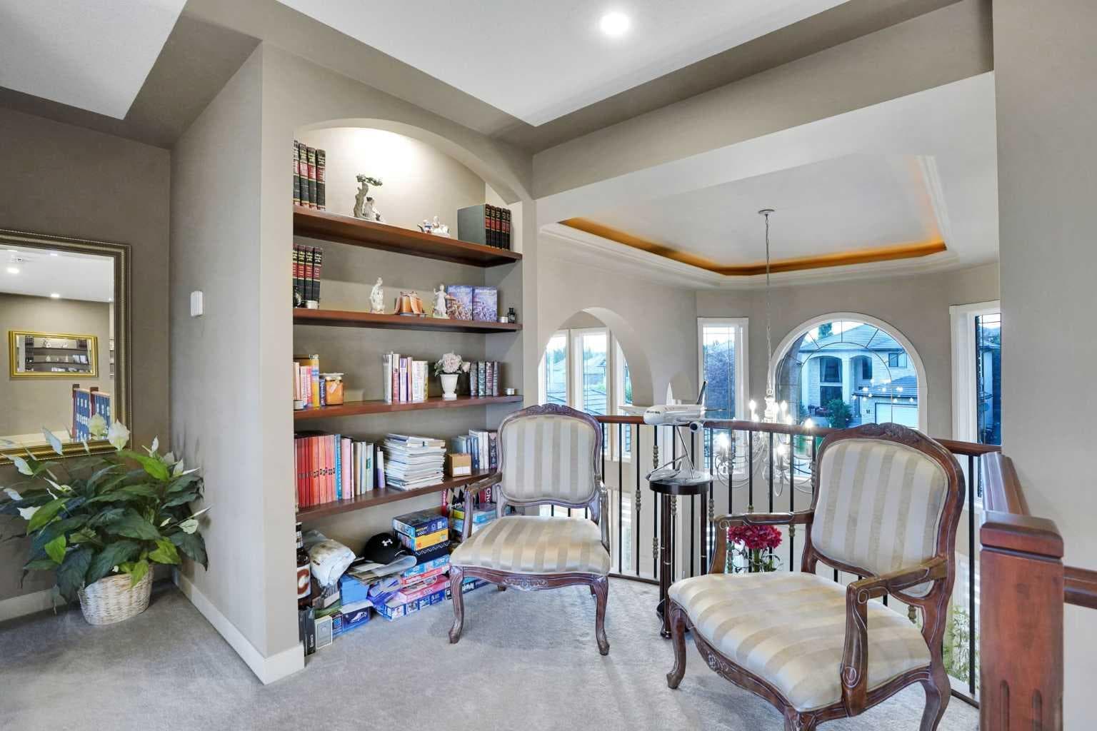 99 Arbour Vista Road NW