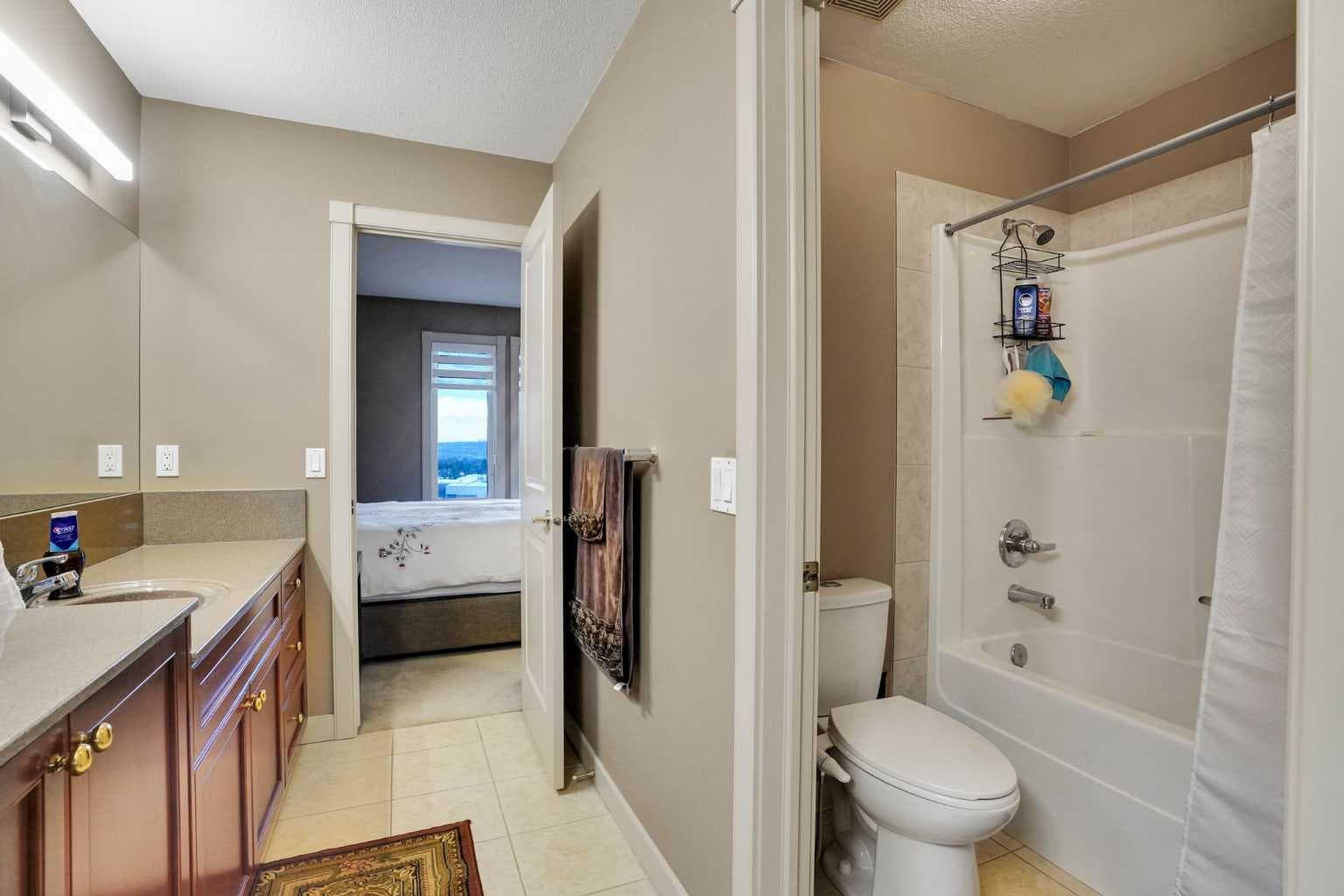 99 Arbour Vista Road NW