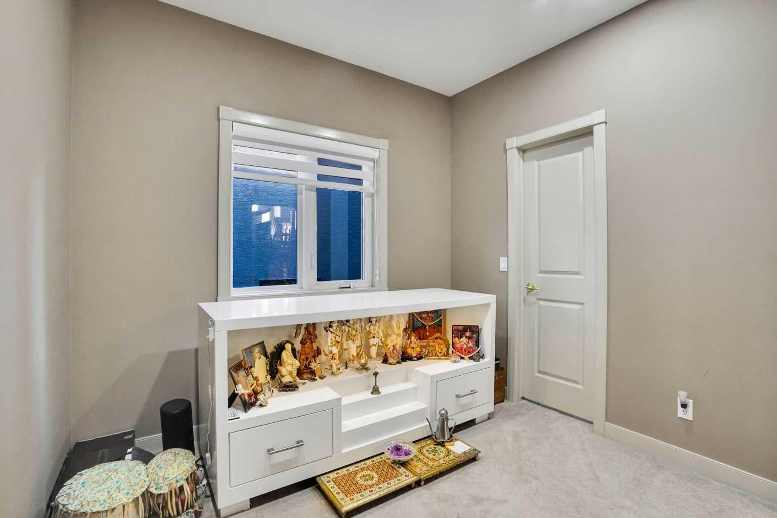 99 Arbour Vista Road NW