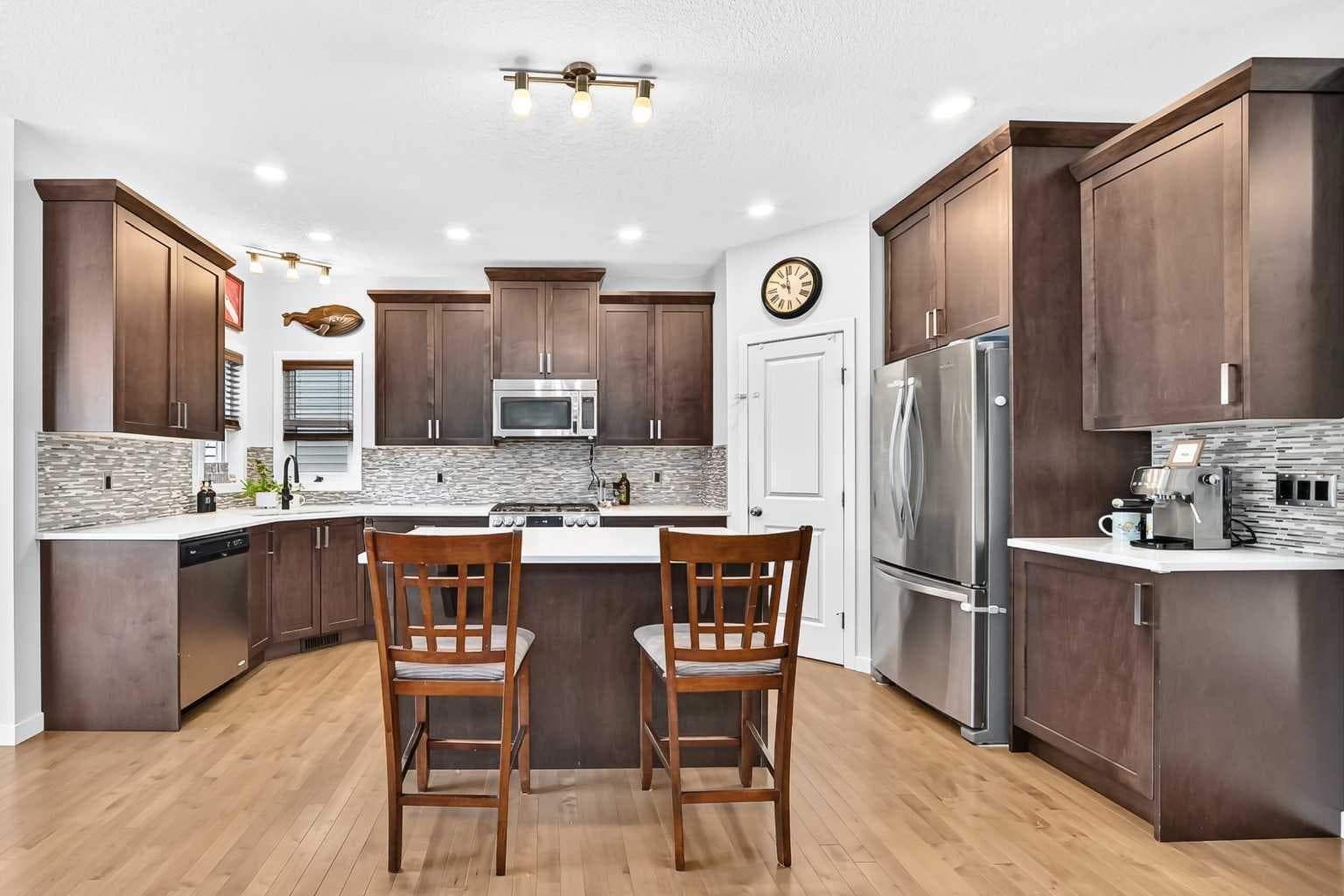 16 Sunrise Crescent 
