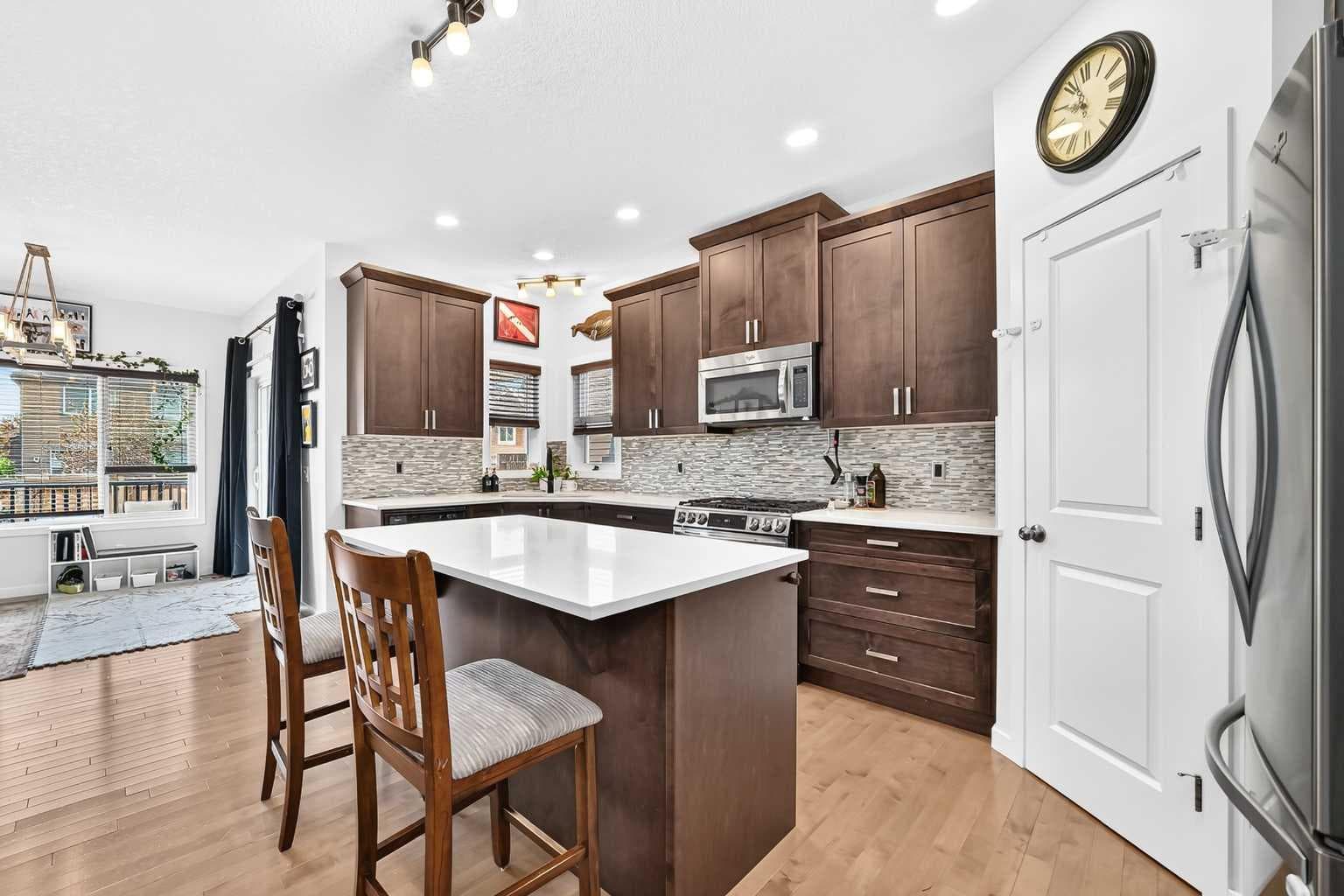 16 Sunrise Crescent 