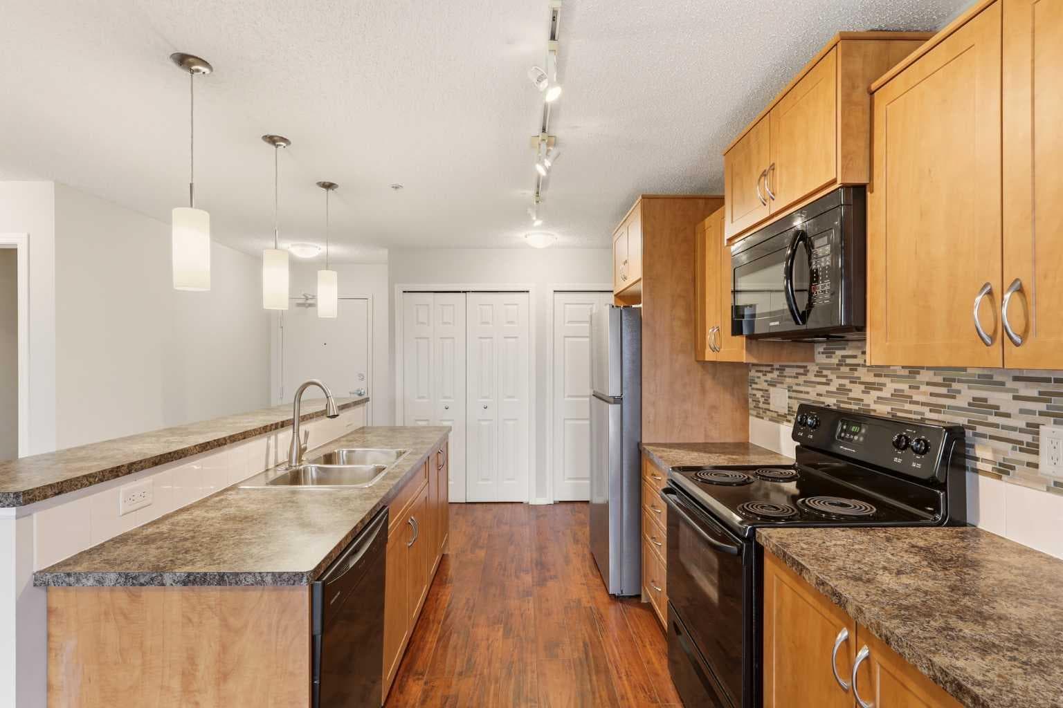 2323, 700 Willowbrook Road NW