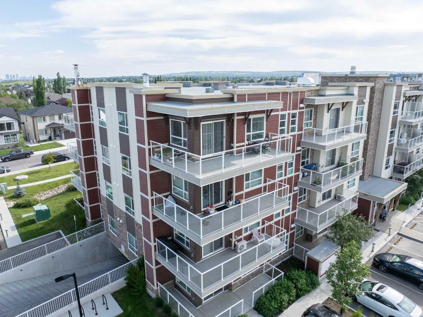 402, 300 Harvest Hills Place NE