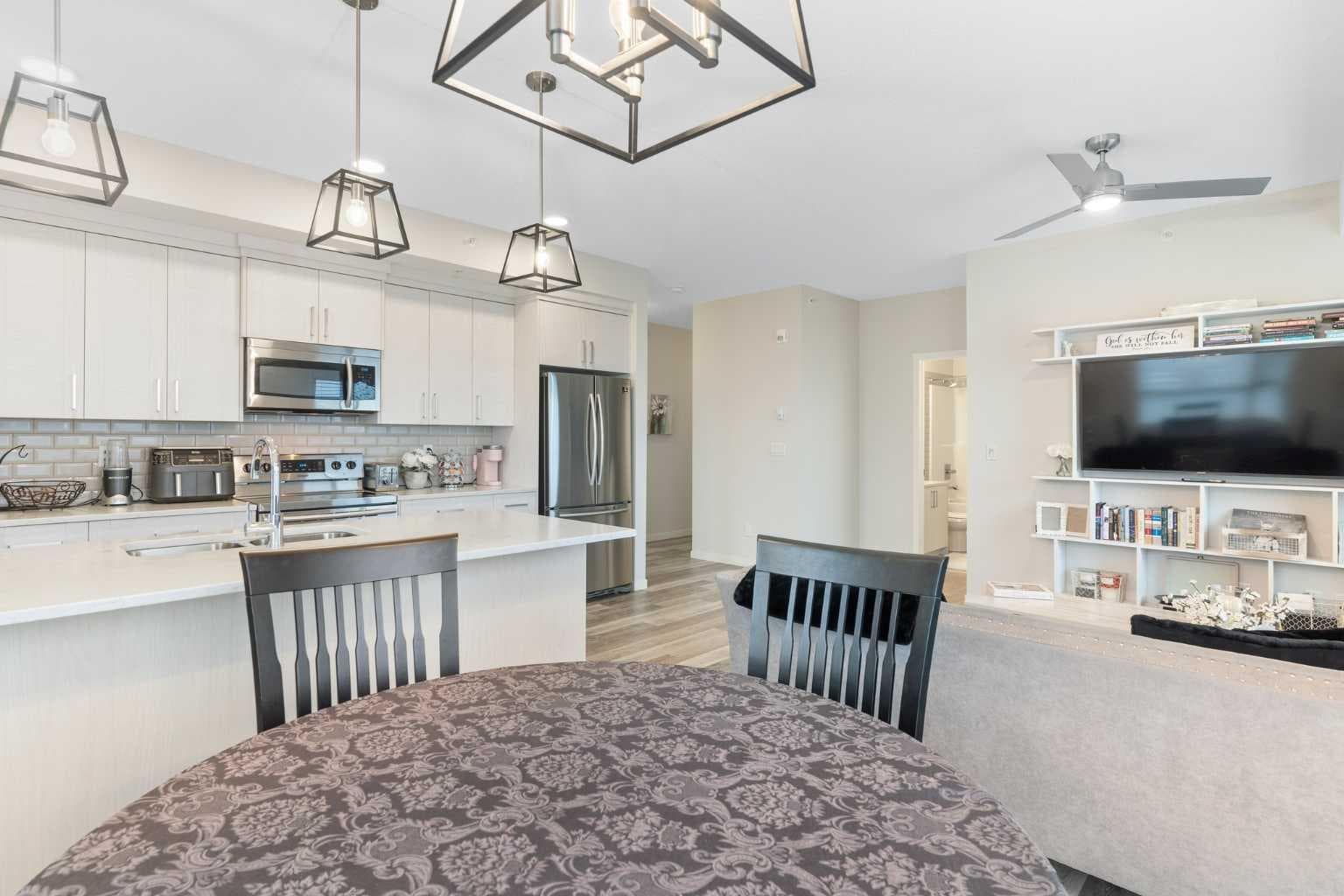 402, 300 Harvest Hills Place NE