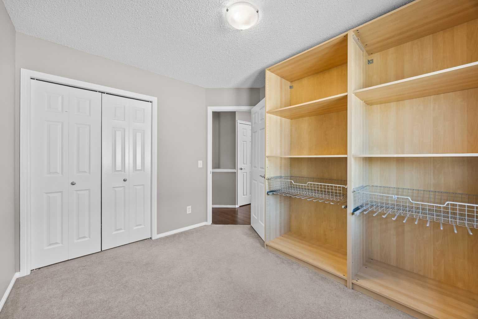 140 West Creek Circle 