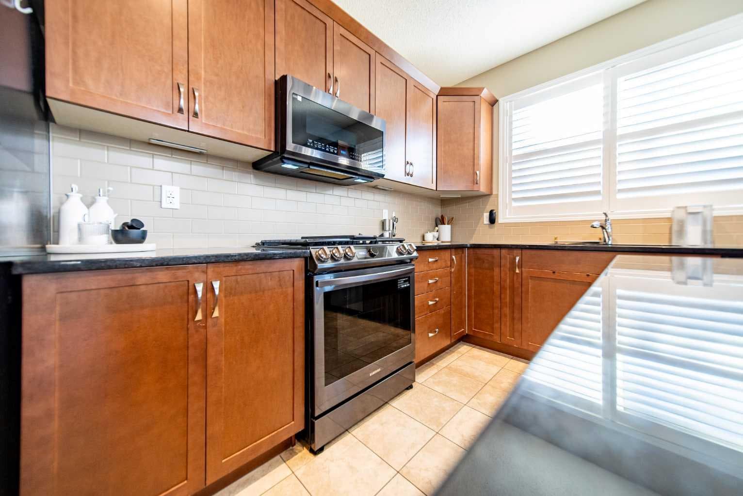 503 Windbrook Heights SW
