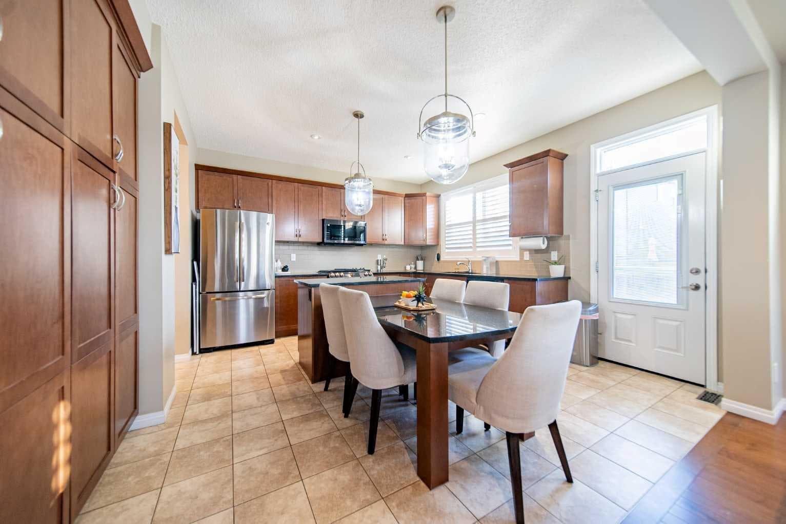 503 Windbrook Heights SW