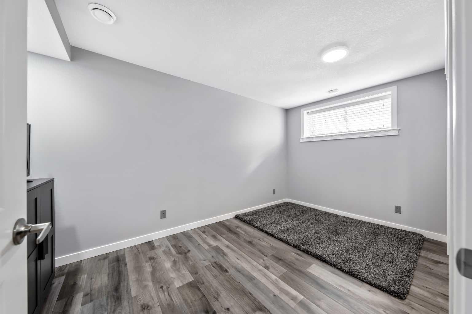 384 Chinook Gate Close SW