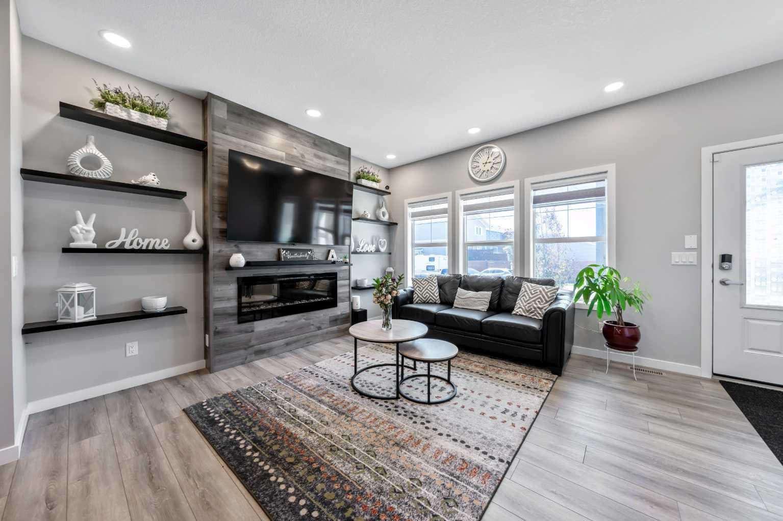 384 Chinook Gate Close SW