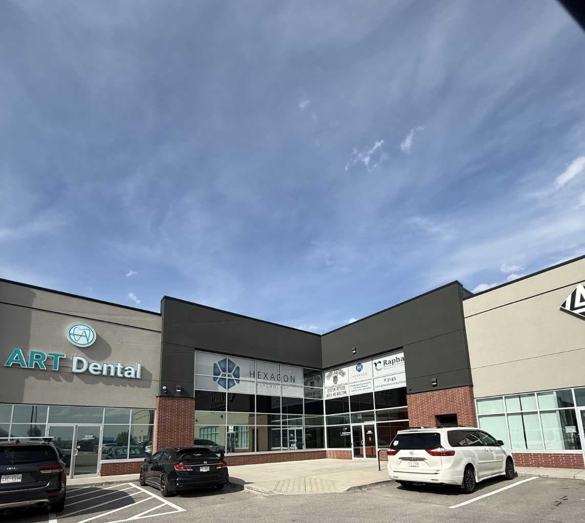 3137, 2920 Kingsview Boulevard SE