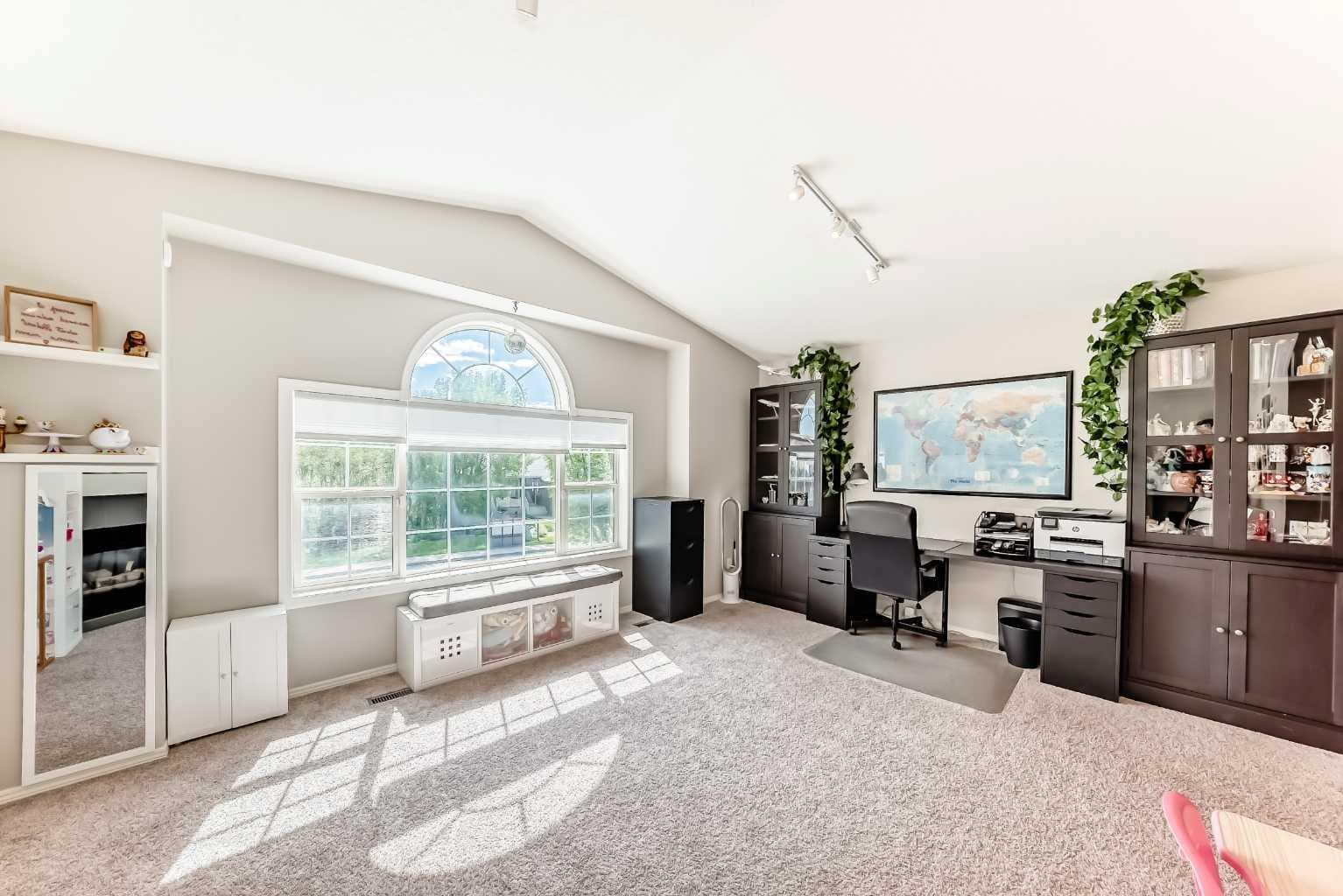 78 Arbour Butte Road NW