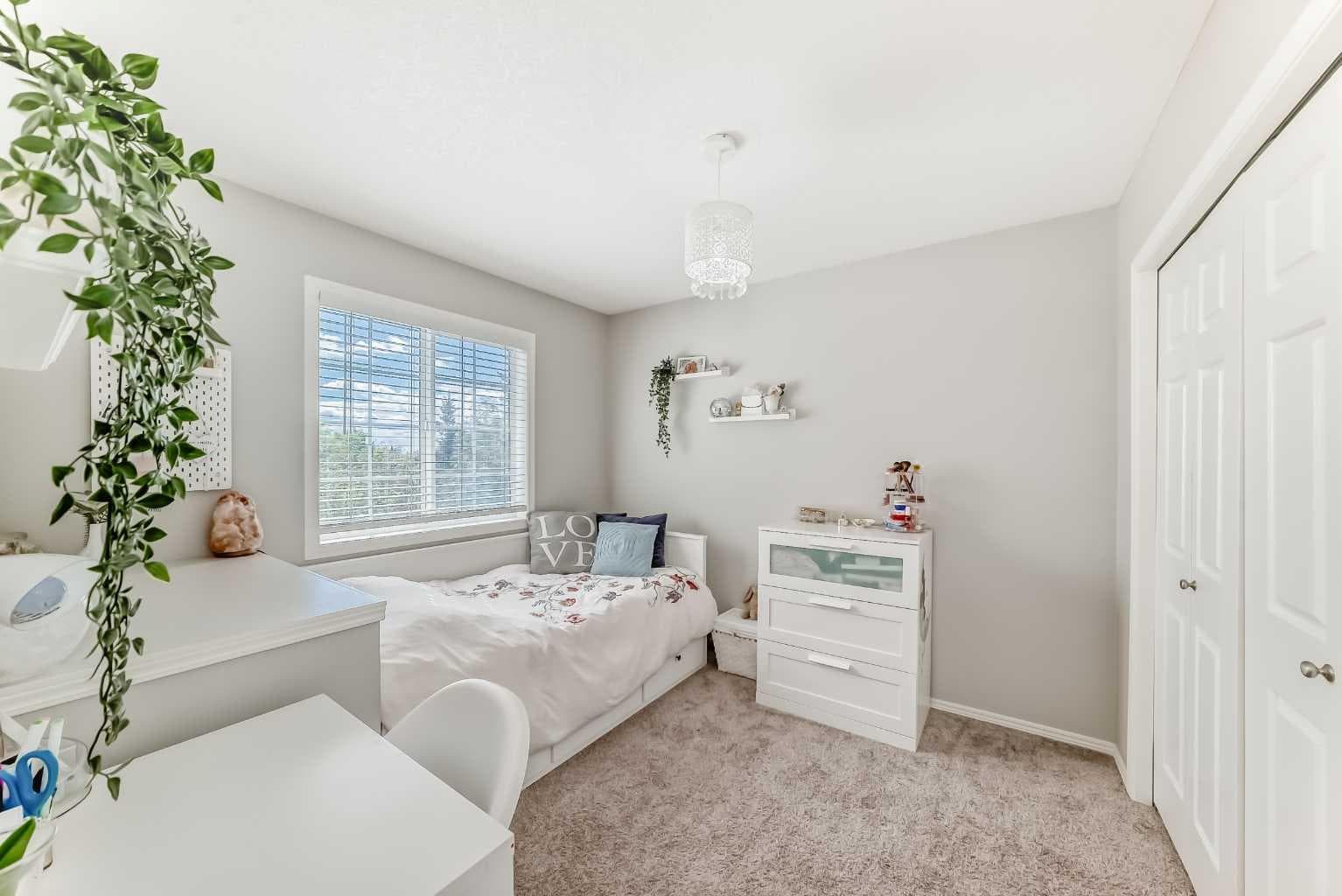 78 Arbour Butte Road NW