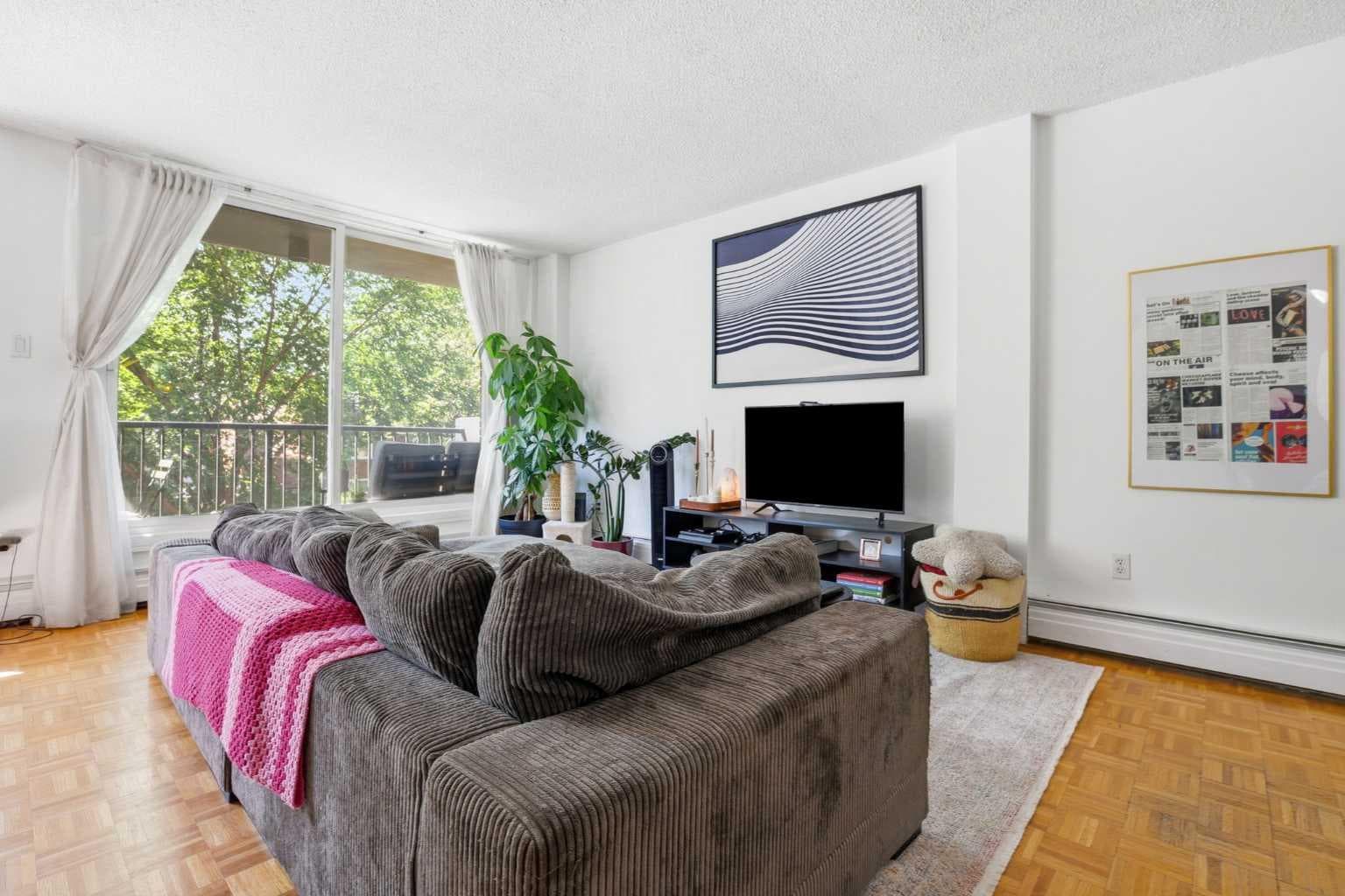 203, 1236 15 Avenue SW