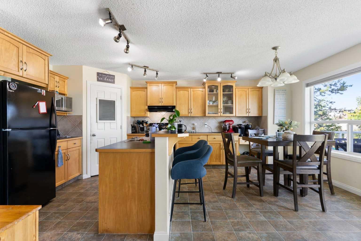 151 Bow Ridge Crescent 