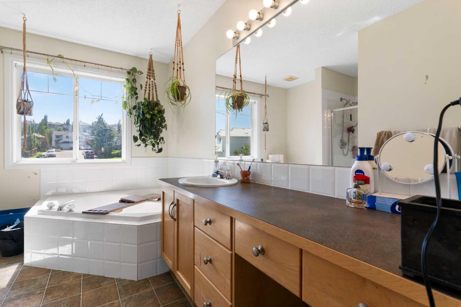 151 Bow Ridge Crescent 