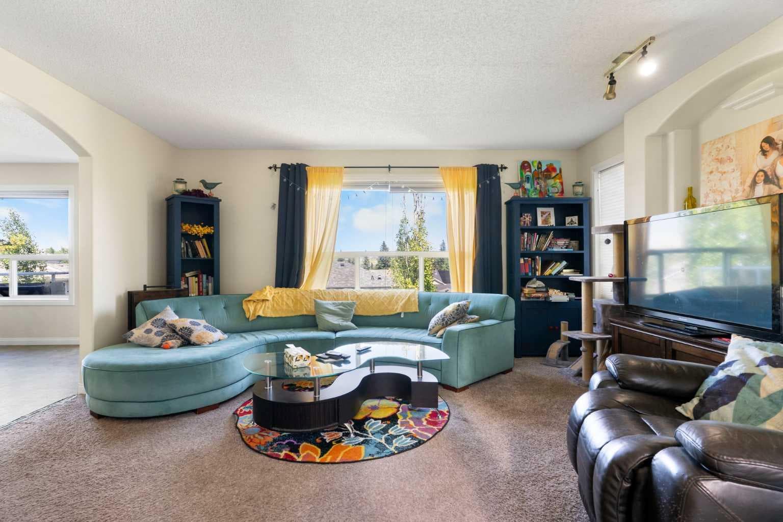 151 Bow Ridge Crescent 