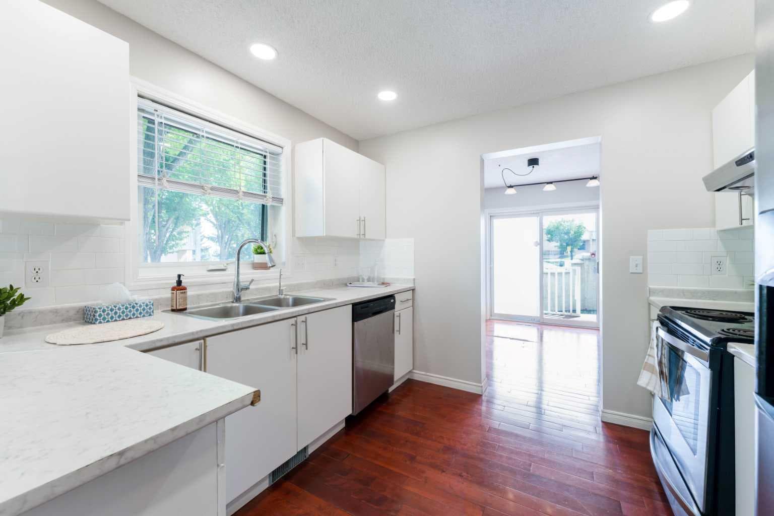 166, 388 Sandarac Drive NW