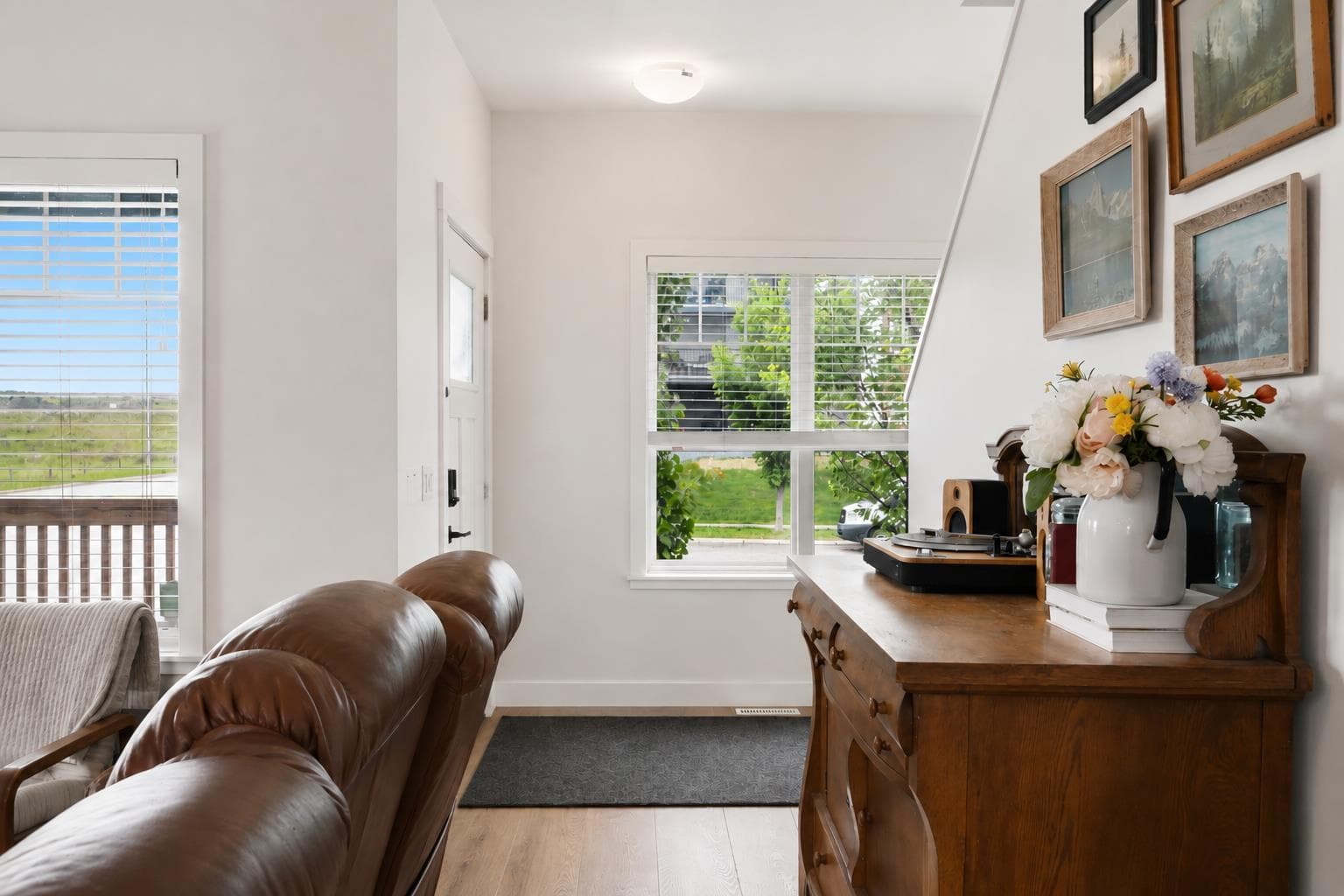 1801, 32 Horseshoe Crescent 