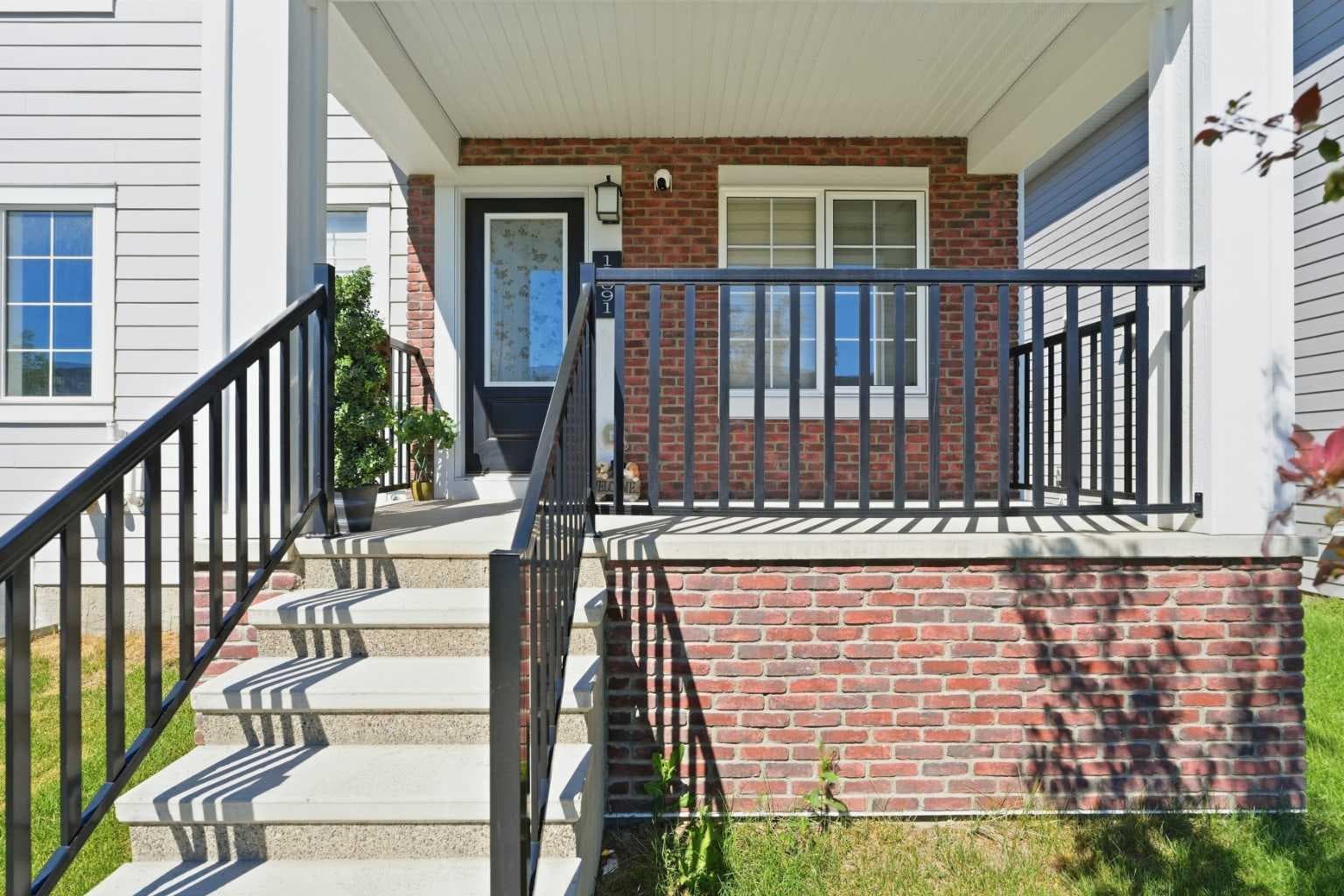 19691 Sheriff King Street SW