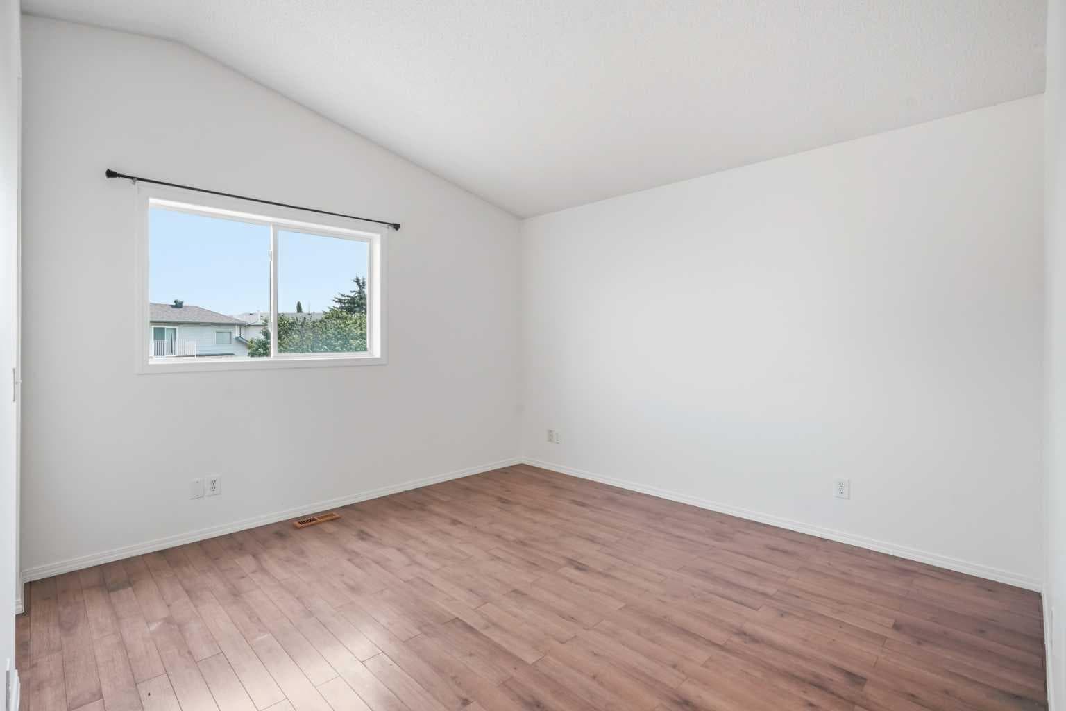66 Arbour Wood Mews NW