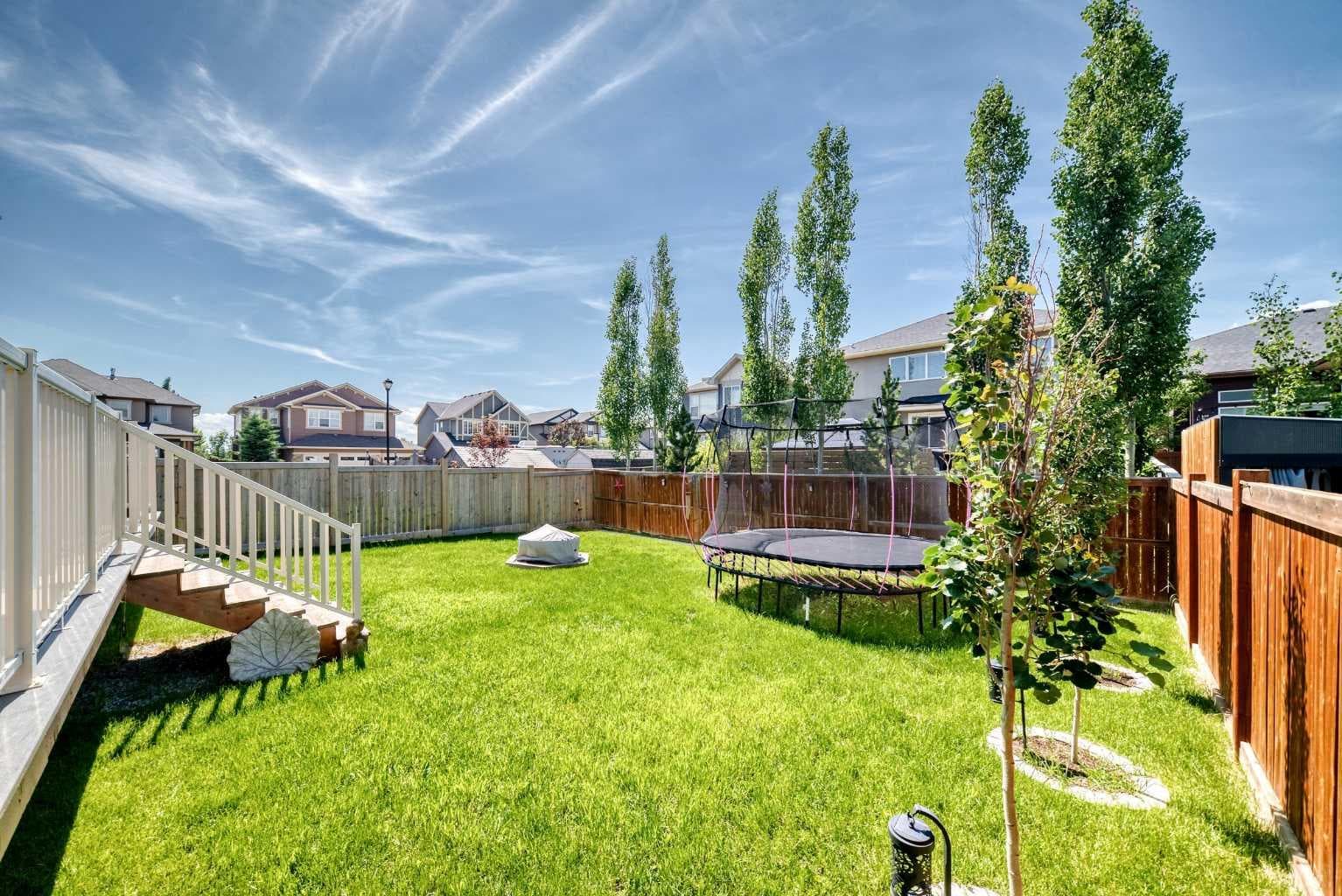 145 Kinniburgh Gardens 