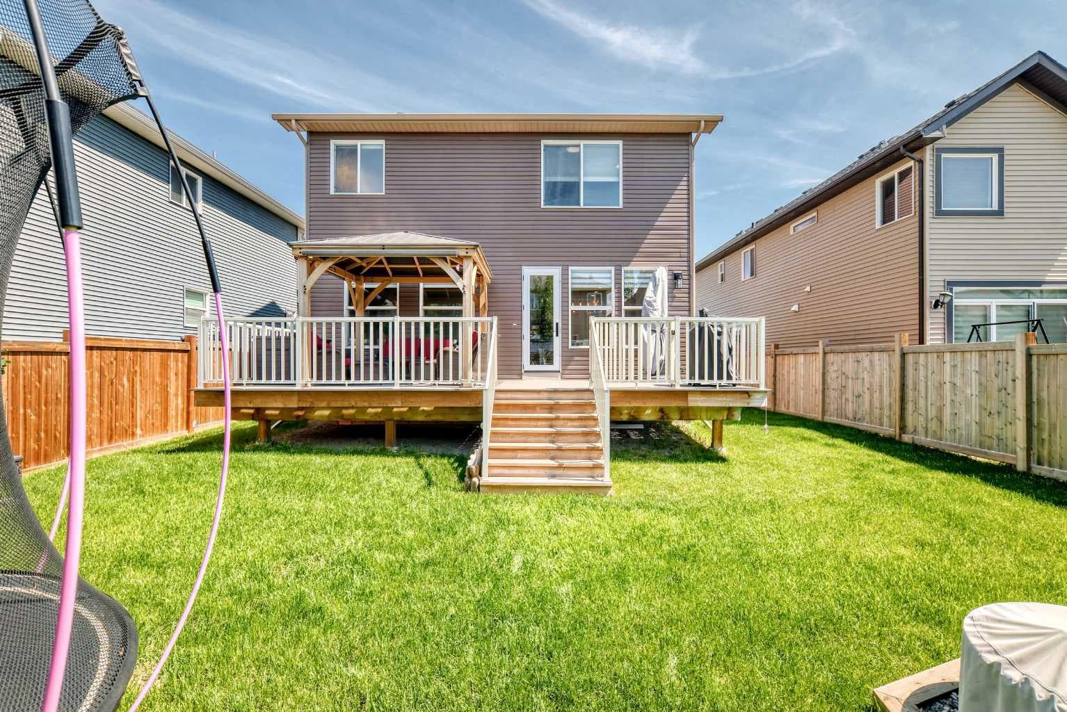 145 Kinniburgh Gardens 