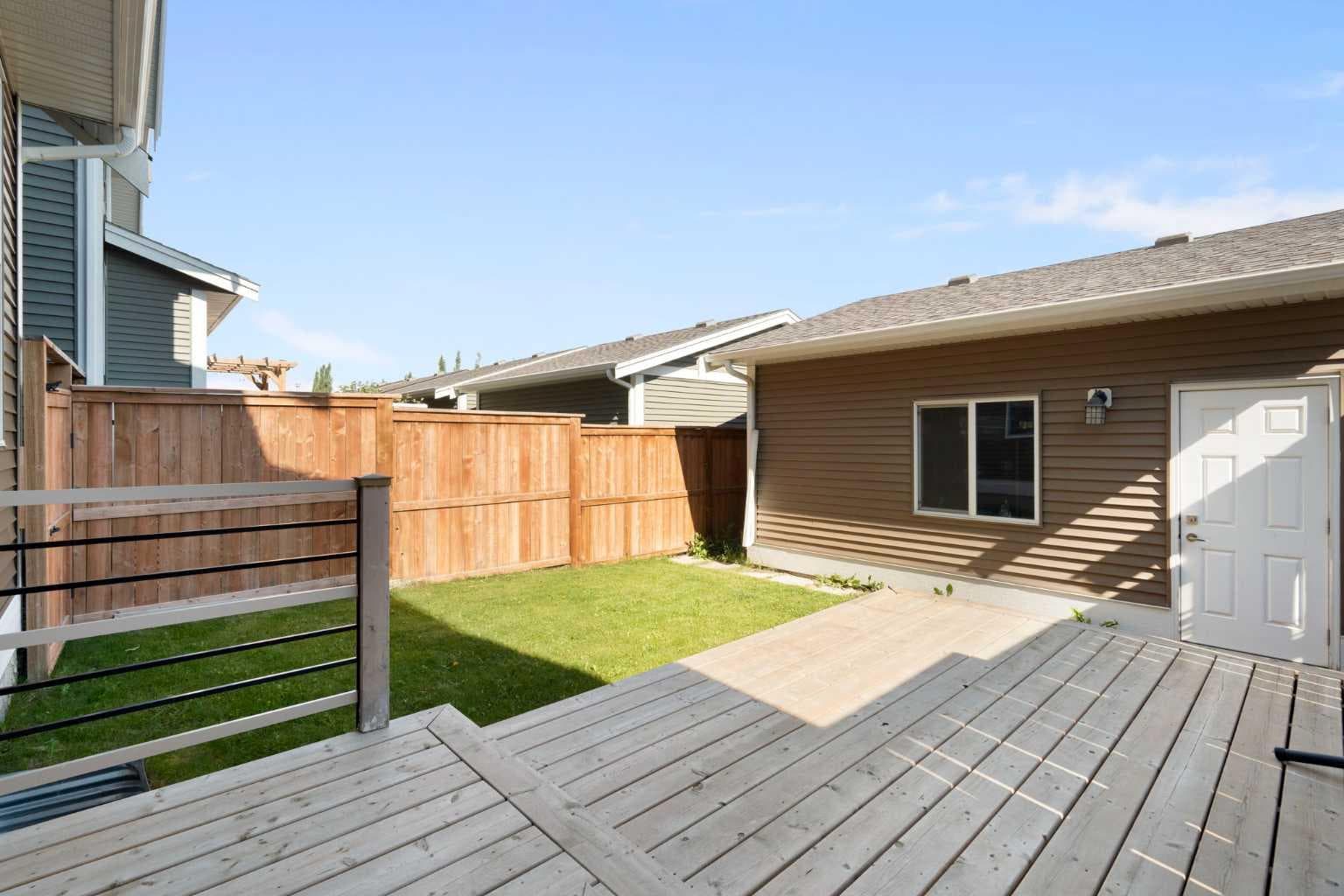 214 Cooperswood Green SW