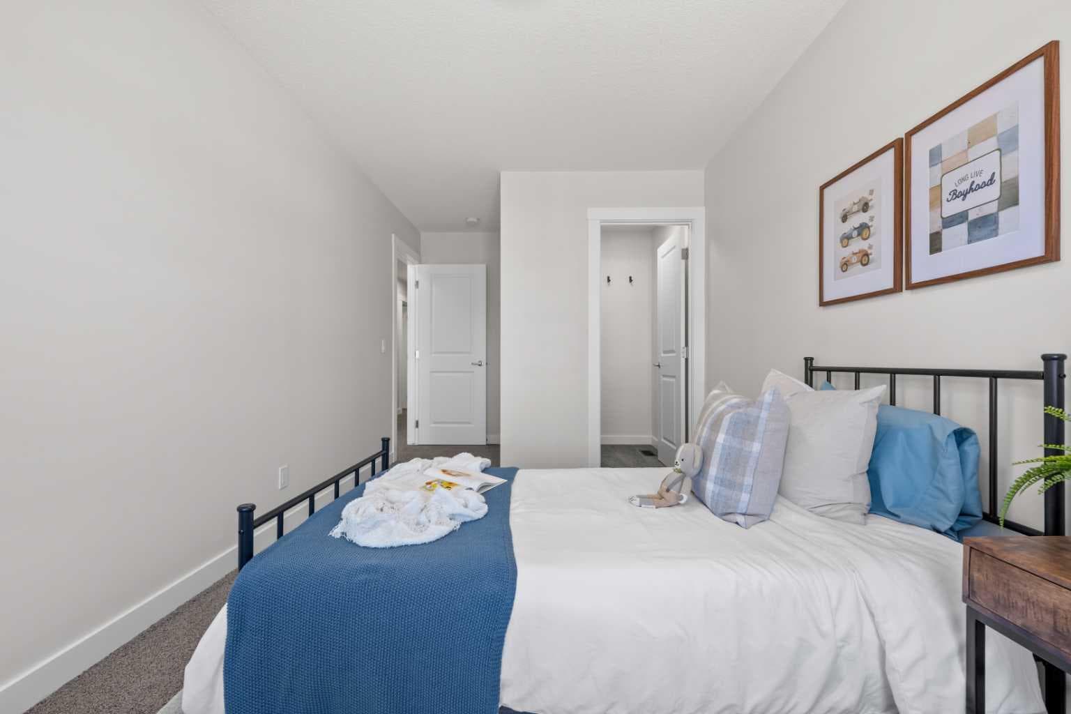 693 Creekmill Court SW