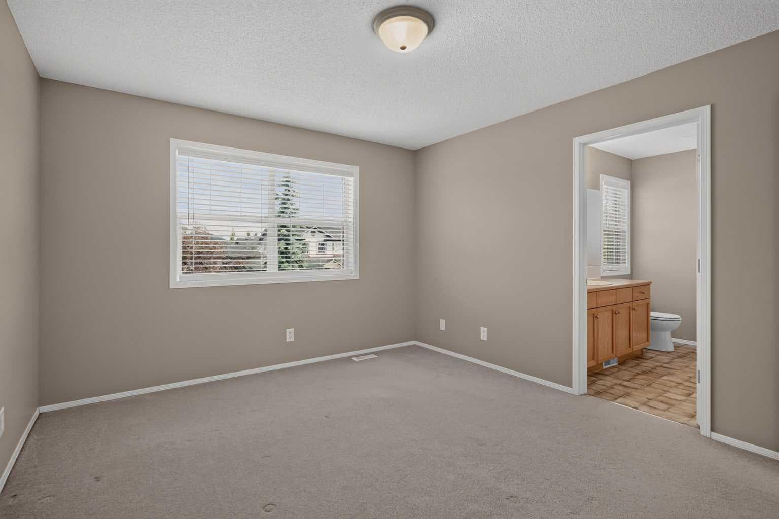 59 Silver Springs Way NW