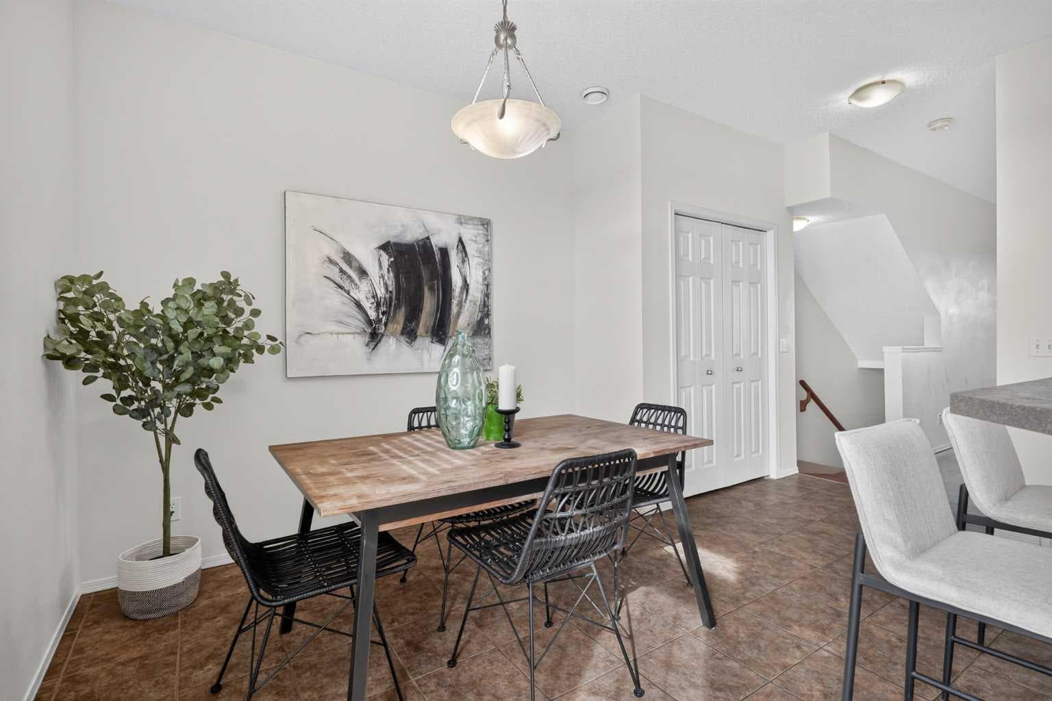 21, 43 Springborough Boulevard SW